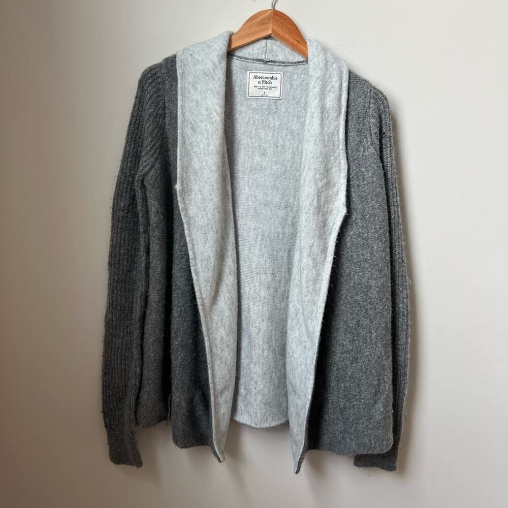 Abercrombie and Fitch Cardigan Sweater Size S